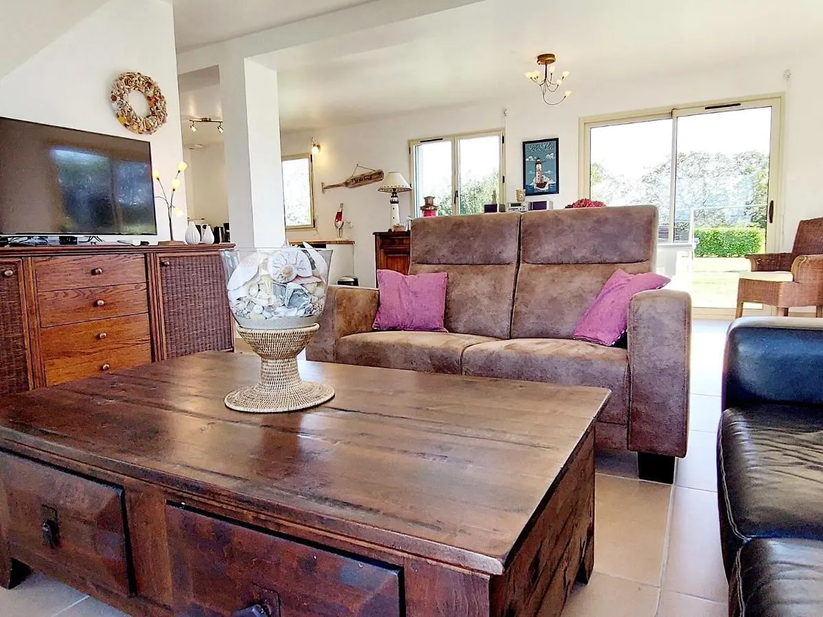 Luxurious Holiday Home In Plouhinec Near Sea 0*, Plouhinec (Finistere)