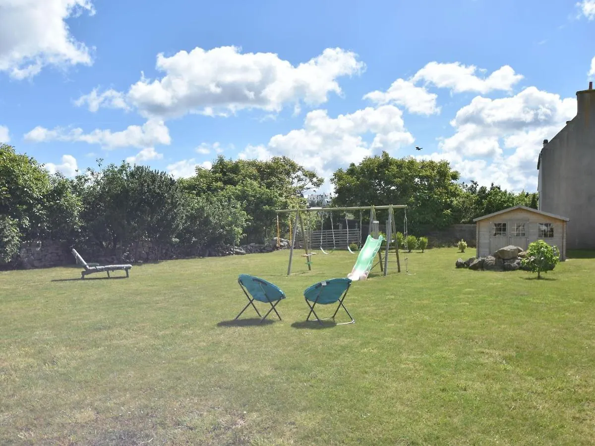Luxurious Holiday Home In Plouhinec Near Sea  Plouhinec (Finistere)